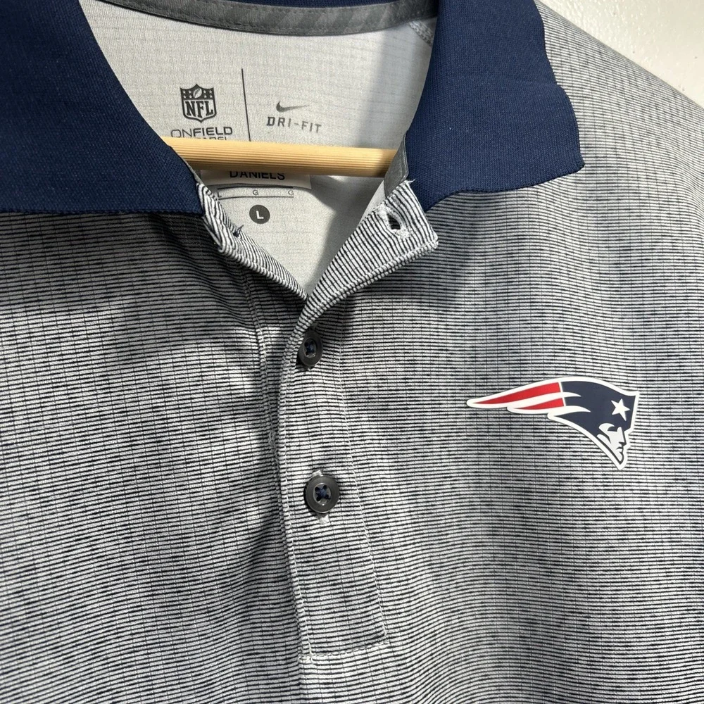 New England Patriots Nike On field Apparel Dri-Fit 2 Button Shirt Men's Large